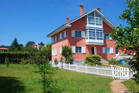 House for sale in Ares 1