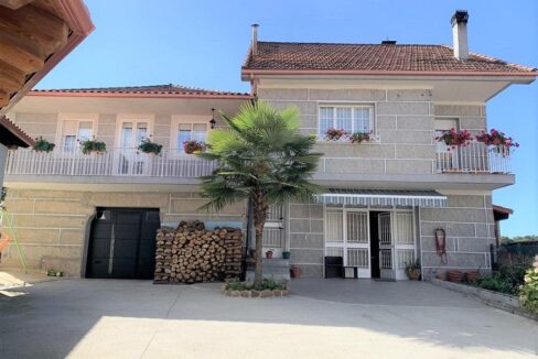 House for sale in Baños de Molgas 1