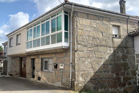 House for sale in Baños de Molgas 1