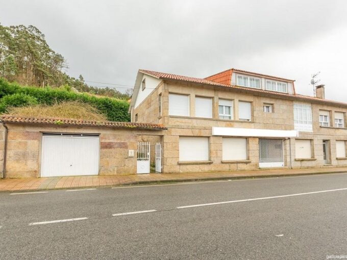 House for sale in O Grove 1