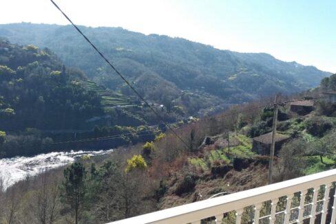 House for sale in Os Peares 1
