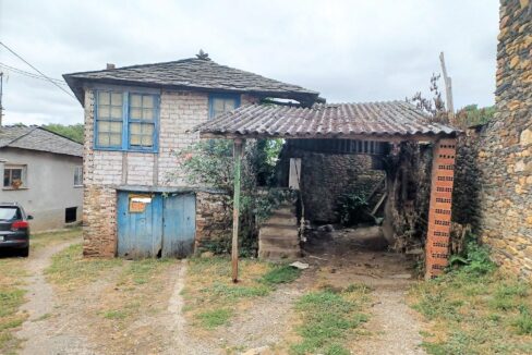 House for sale in Pobra do Brollon 1